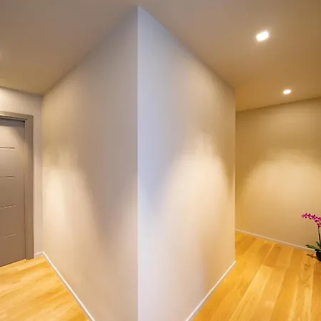 Elite & Hydromassage Pool 4*