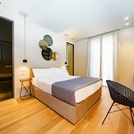 Elite & Hydromassage Pool 4*