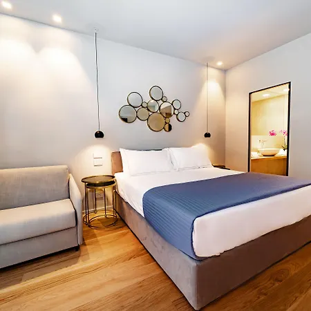 Elite & Hydromassage Pool