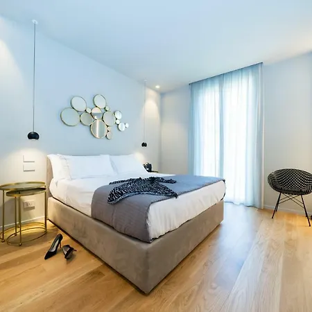 Elite & Hydromassage Pool בית הארחה רג'יו די קאלאבריה