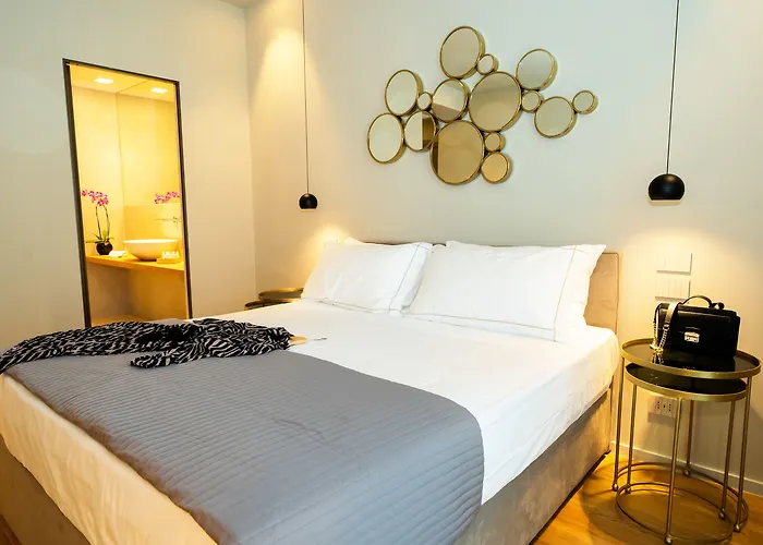 Elite & Hydromassage Pool 4*