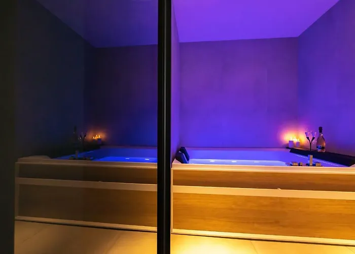 Elite & Hydromassage Pool 4*