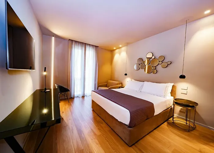 Elite & Hydromassage Pool Konukevi