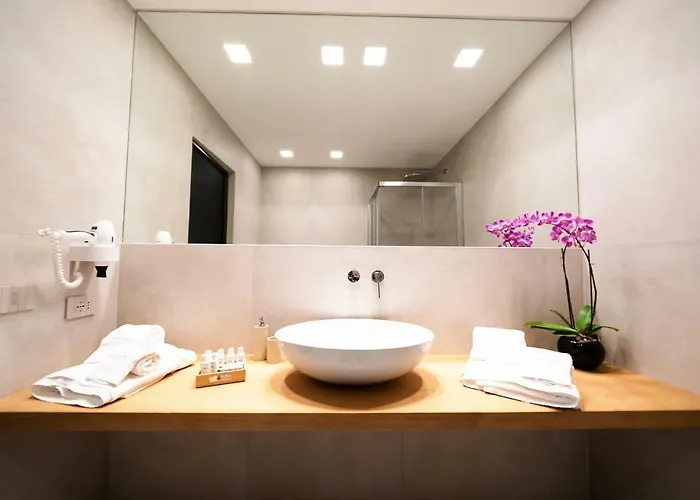 Elite & Hydromassage Pool Affittacamere