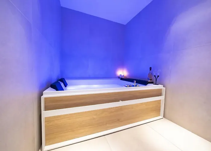 Elite & Hydromassage Pool Affittacamere